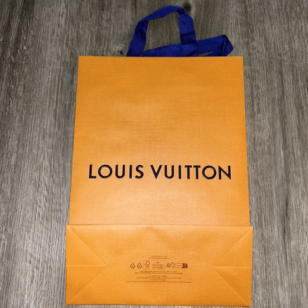 Louis Vuitton Medium size shopping bag